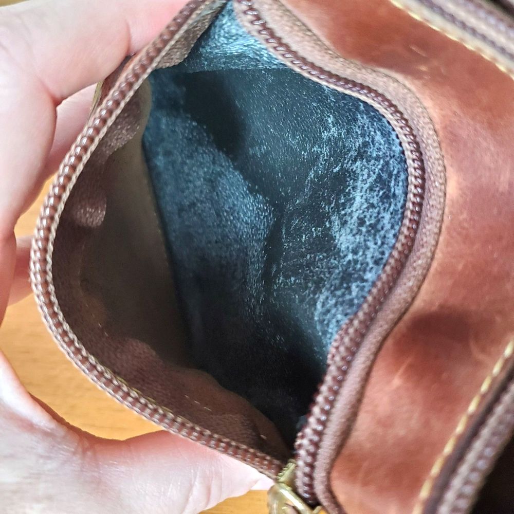 Roots Small Brown Leather Shoulder Purse Casual Wallet Canada Distressed Bag - Picture 6 of 8